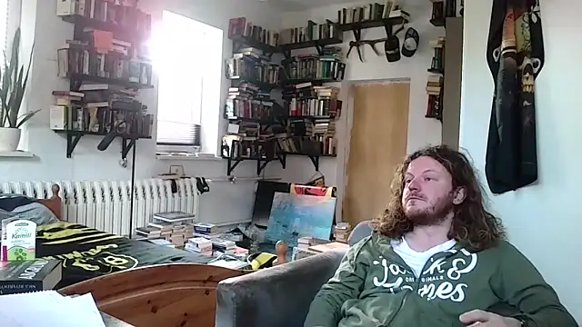 Snapshot of sunr1sa chatting on February 21, 2:07 pm sunr1sa online show from February 21, 2:07 pm