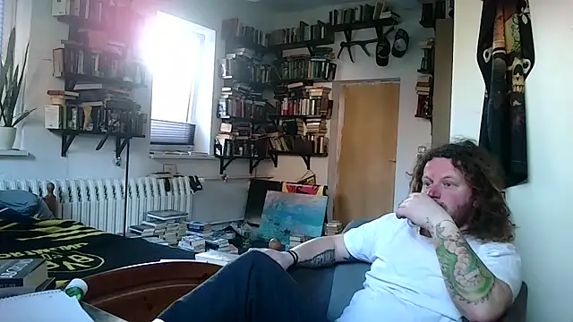 Snapshot of sunr1sa chatting on February 24, 3:43 pm sunr1sa online show from February 24, 3:43 pm