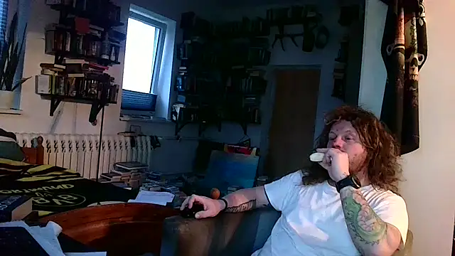 Snapshot of sunr1sa chatting on February 27, 6:02 am sunr1sa online show from February 27, 6:02 am