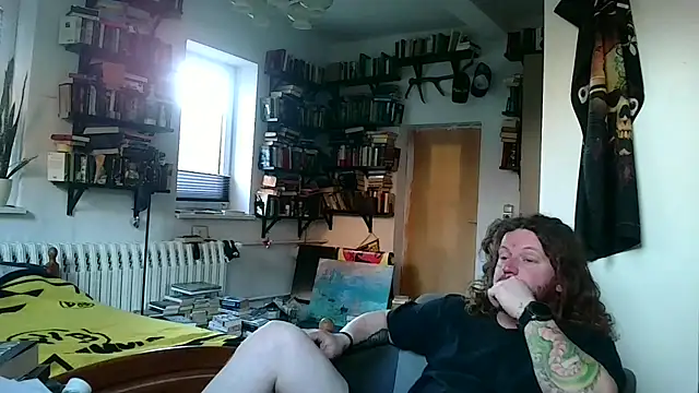 Snapshot of sunr1sa chatting on March 2, 4:25 pm sunr1sa online show from March 2, 4:25 pm