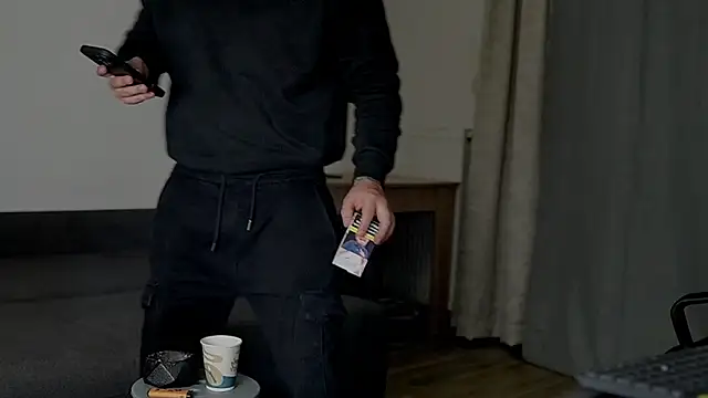 juliusmasters online show from September 28, 5:40 pm