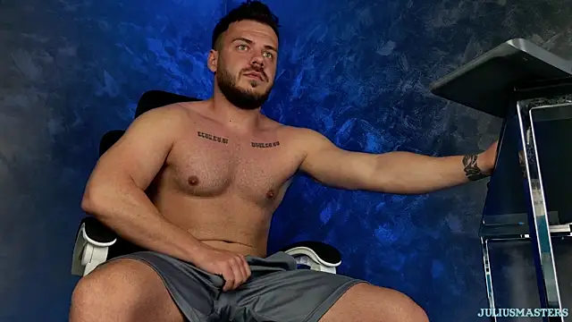 juliusmasters online show from April 9, 6:57 pm