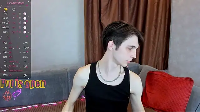 Aaron Boom online show from April 10, 6:12 pm