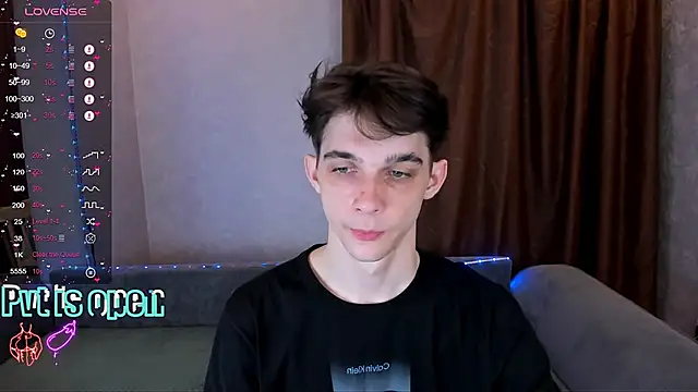 Aaron Boom online show from April 16, 8:42 pm