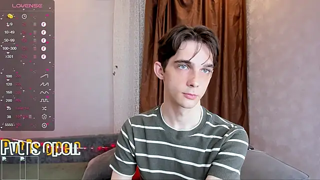 Aaron Boom online show from June 3, 1:19 am
