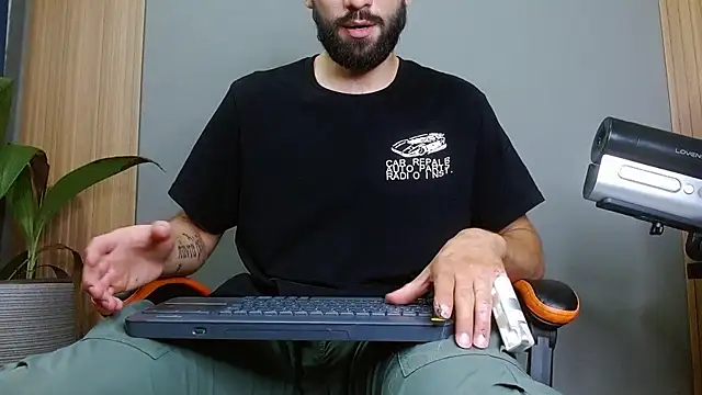 Mr WhiteCock online show from October 28, 11:18 pm