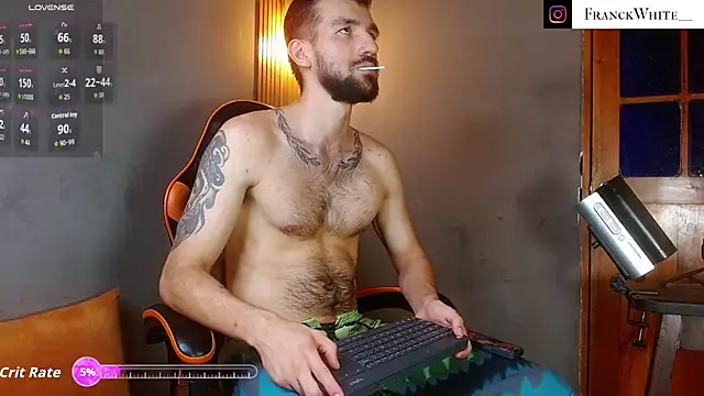 Snapshot of Mr_WhiteCock chatting on May 14, 3:57 am Mr WhiteCock online show from May 14, 3:57 am