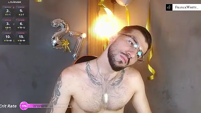 Snapshot of Mr_WhiteCock chatting on July 10, 5:48 pm Mr WhiteCock online show from July 10, 5:48 pm