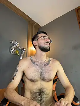 Snapshot of Mr_WhiteCock chatting on July 11, 7:16 pm Mr WhiteCock online show from July 11, 7:16 pm