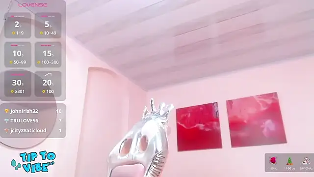 Snapshot of tamarafoxy_ chatting on January 4, 4:00 pm tamarafoxy online show from January 4, 4:00 pm