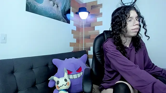 Angel Dust18 online show from December 29, 8:15 pm