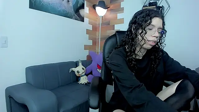 Angel Dust18 online show from February 22, 8:20 pm