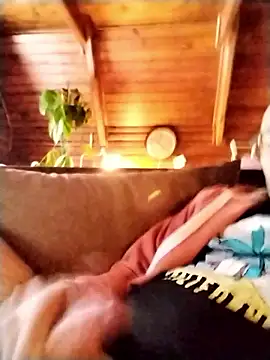 tomee83 online show from January 13, 9:25 am