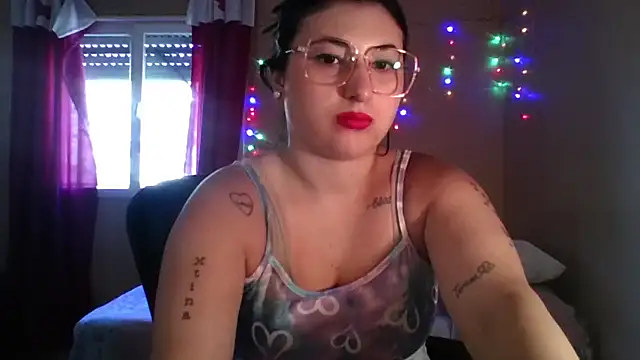 imsohornydacom online show from February 6, 6:33 pm