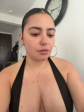 sukhakunis1 online show from February 16, 1:18 pm