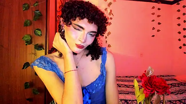 Snapshot of lucianromero chatting on December 19, 5:14 am lucianromero online show from December 19, 5:14 am
