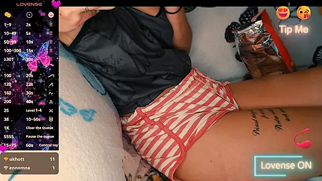 Snapshot of Perversdemlni chatting on November 2, 12:29 pm Perversdemlni online show from November 2, 12:29 pm