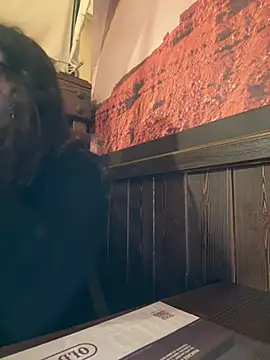 Its Jade online show from February 7, 8:53 pm