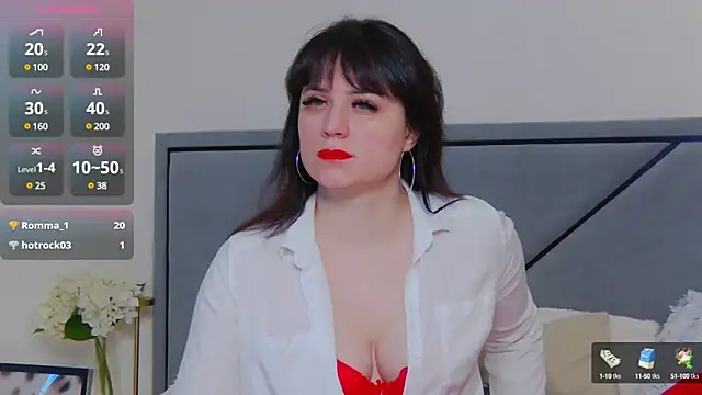 Snapshot of BellaHillss chatting on February 18, 2:38 pm BellaHillss online show from February 18, 2:38 pm