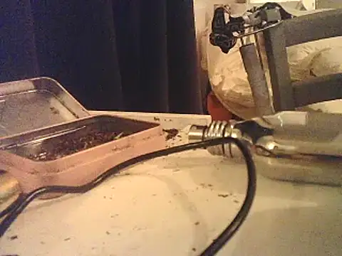 Snapshot of DaddyQuimHot chatting on December 20, 3:03 am DaddyQuimHot online show from December 20, 3:03 am