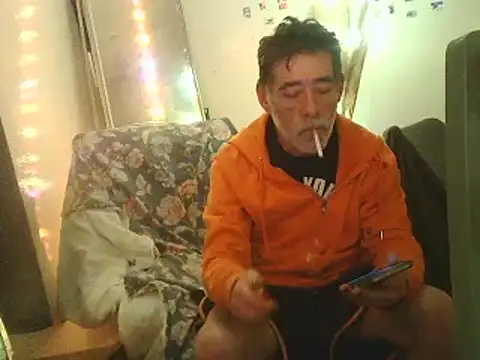 Snapshot of DaddyQuimHot chatting on February 11, 1:41 am DaddyQuimHot online show from February 11, 1:41 am