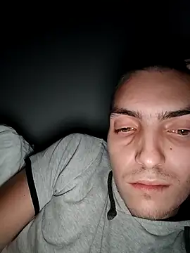 Snapshot of OutmostSummer8 chatting on October 15, 8:20 pm OutmostSummer8 online show from October 15, 8:20 pm