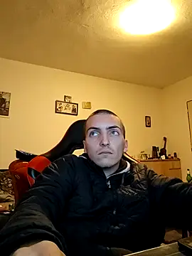 Snapshot of OutmostSummer8 chatting on October 16, 6:20 pm OutmostSummer8 online show from October 16, 6:20 pm