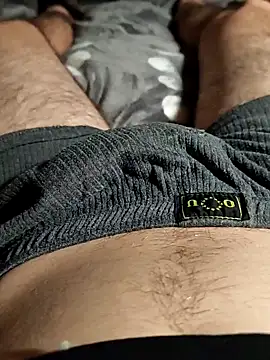 Snapshot of OutmostSummer8 chatting on November 25, 10:10 pm OutmostSummer8 online show from November 25, 10:10 pm