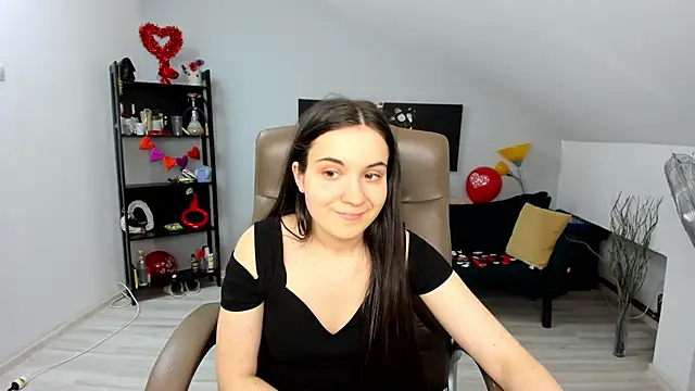 Snapshot of MelissaWiliam chatting on February 13, 3:14 pm MelissaWiliam online show from February 13, 3:14 pm