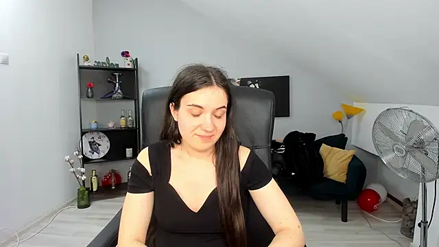 Snapshot of MelissaWiliam chatting on March 19, 6:01 pm MelissaWiliam online show from March 19, 6:01 pm