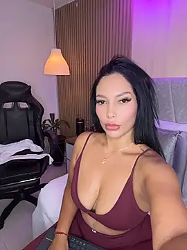 Snapshot of Dakota_diaz_ chatting on May 24, 7:30 pm Dakota diaz online show from May 24, 7:30 pm