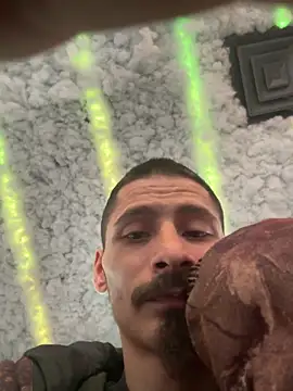 Snapshot of Anxiety420 chatting on March 16, 12:01 am Anxiety420 online show from March 16, 12:01 am