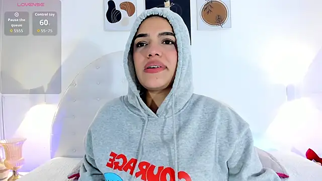 Umarani  online show from November 28, 6:32 pm