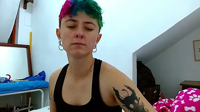 tomboyblue online show from November 24, 6:02 am