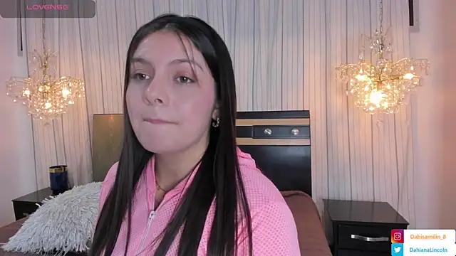 DahianaLincoln online show from January 22, 1:53 am