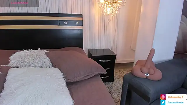 DahianaLincoln online show from January 24, 8:00 pm