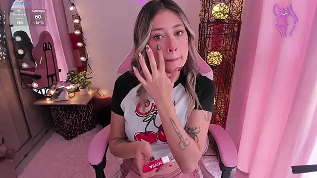 violet ch online show from January 30, 5:17 pm