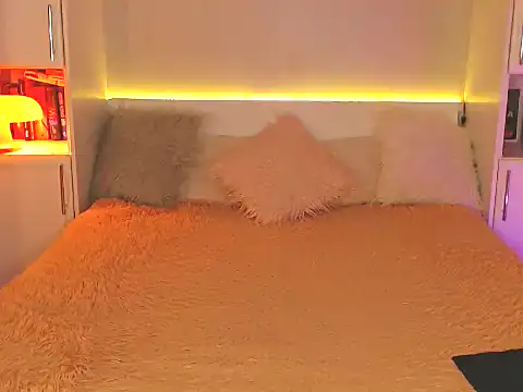 Snapshot of Leaaaaaaaaa chatting on September 18, 7:16 pm Leaaaaaaaaa online show from September 18, 7:16 pm