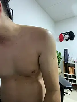 Snapshot of DanielGomez9 chatting on January 21, 12:18 pm DanielGomez9 online show from January 21, 12:18 pm