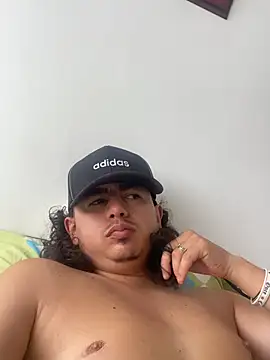 DanielGomez9 online show from July 11, 2:53 pm