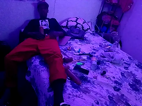 Snapshot of Puffgettingstuffed chatting on March 4, 1:39 pm Puffgettingstuffed online show from March 4, 1:39 pm