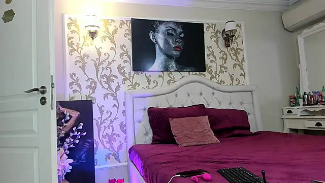 RosaCatalleya online show from February 4, 5:31 am