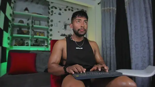 Couple muscle1 online show from November 27, 7:38 pm