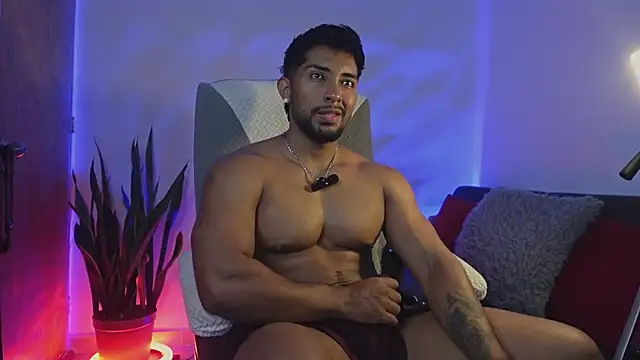 Couple muscle1 online show from April 7, 9:04 pm