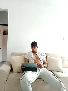 bonehur online show from October 21, 9:37 pm