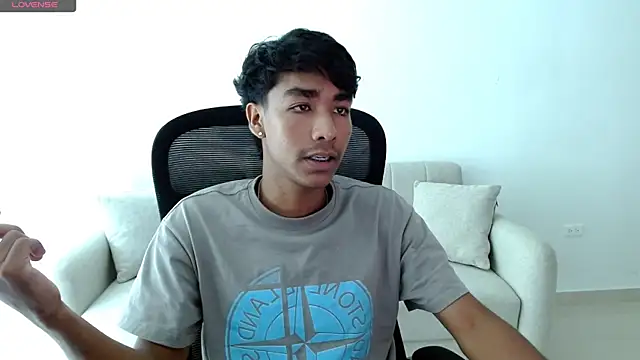 Tyler prince online show from November 17, 8:47 pm