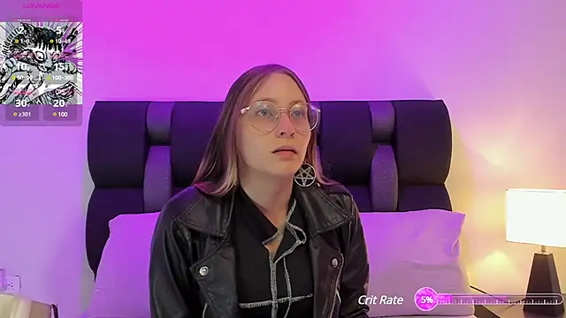 Snapshot of Siouxsie_cenobite chatting on December 27, 11:06 am Siouxsie cenobite online show from December 27, 11:06 am