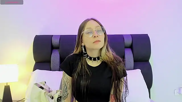 Snapshot of Siouxsie_cenobite chatting on January 17, 10:55 am Siouxsie cenobite online show from January 17, 10:55 am