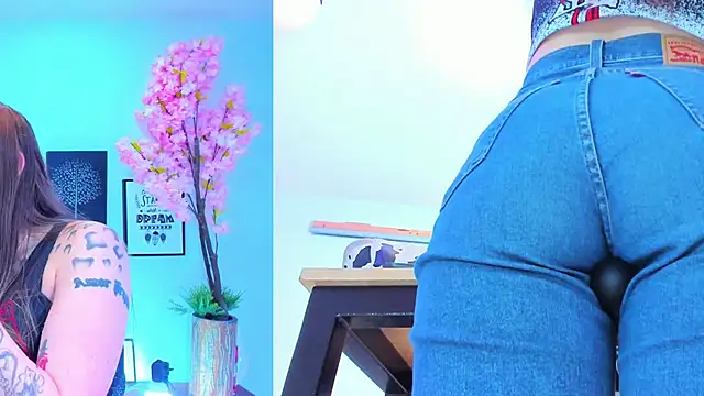 Snapshot of Siouxsie_cenobite chatting on September 14, 11:31 am Siouxsie cenobite online show from September 14, 11:31 am