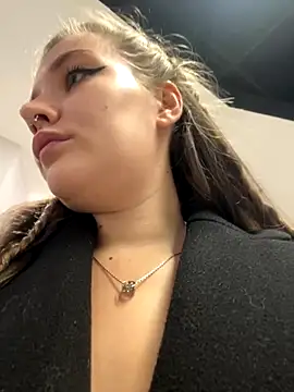 Holy Tereza online show from November 9, 3:43 pm